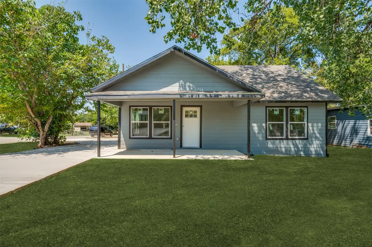 303 Johnson Street, Wilmer, TX 75172 - Image #1