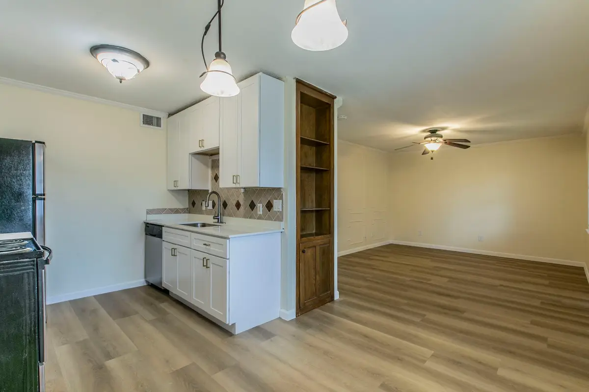 1214 Baylor Avenue #205, Waco, TX 76706 - Image #1