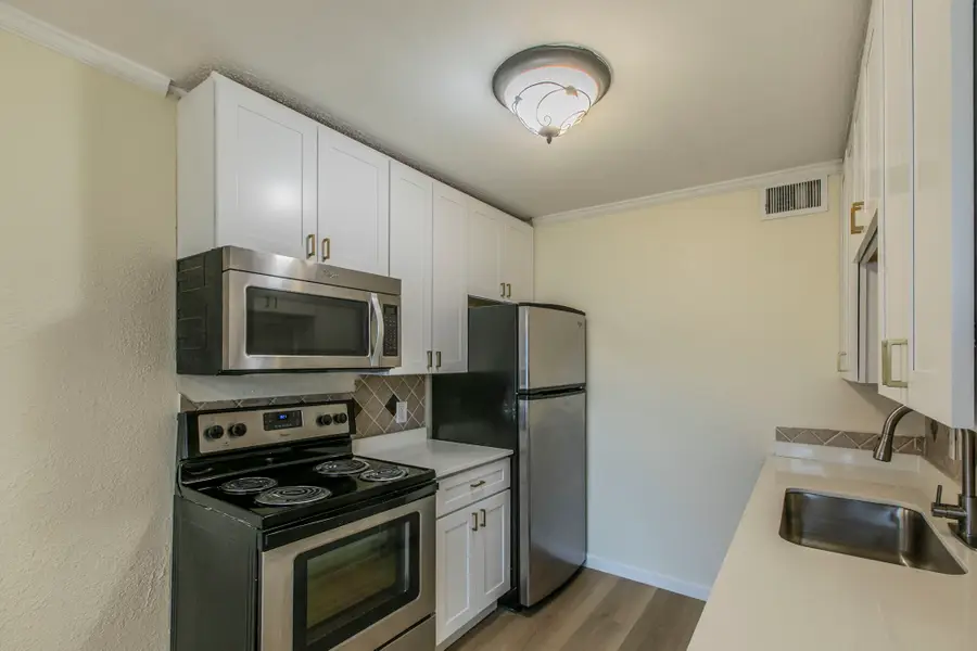 1214 Baylor Avenue #205, Waco, TX 76706 - Image #3