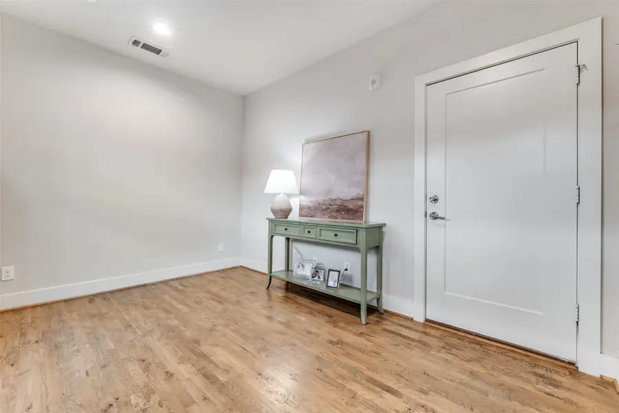 4914 Live Oak Street #4, Dallas, TX 75206 - Image #2