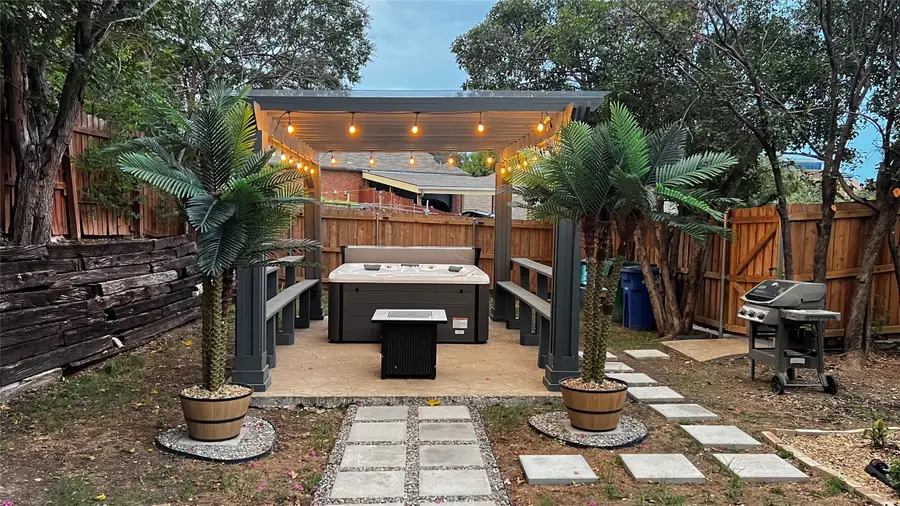 1606 Sutters Mill Drive, Carrollton, TX 75007 - Image #3