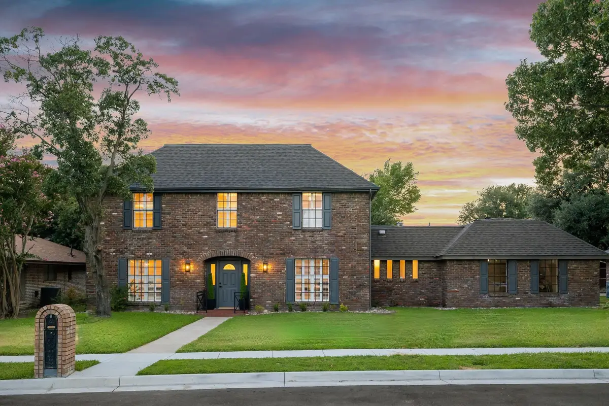 2901 Warren Circle, Irving, TX 75062 - Image #1