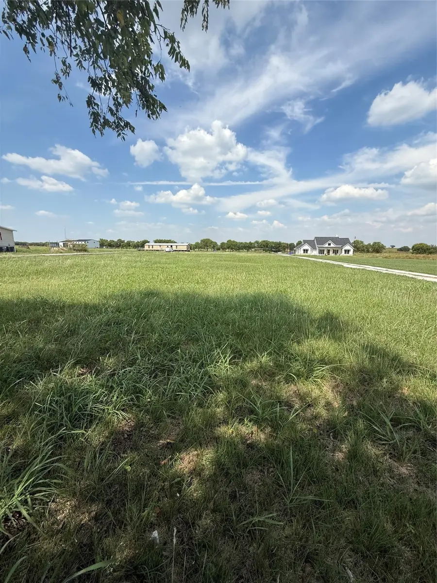12890 Pruett Road, Krum, TX 76249 - Image #2