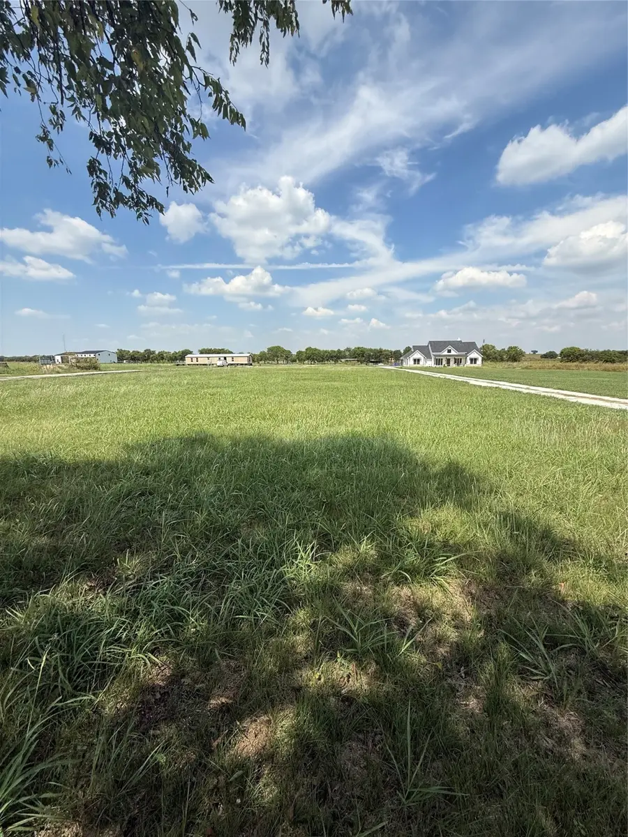 12890 Pruett Road, Krum, TX 76249 - Image #3