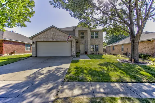 6716 Bison Trail, Watauga, TX 76137