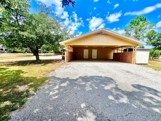 1822 Vine Street, Brownwood, TX 76801 - Image #2