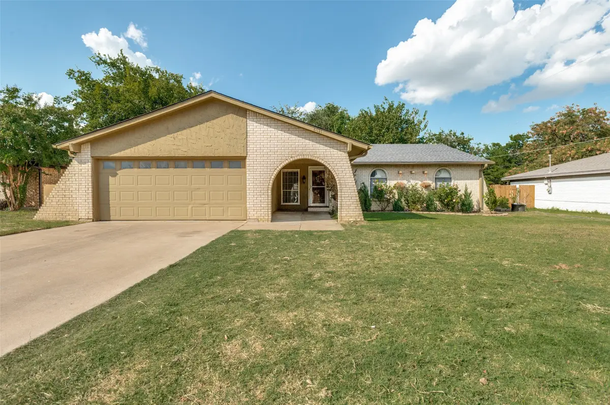 8421 Randy Drive, North Richland Hills, TX 76182 - Image #1