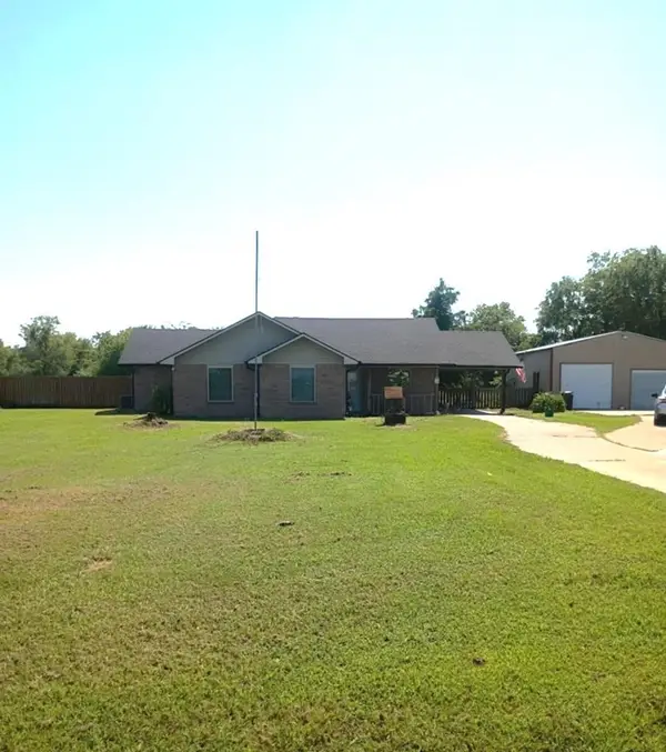 634 E Eubank Street, Mabank, TX 75147