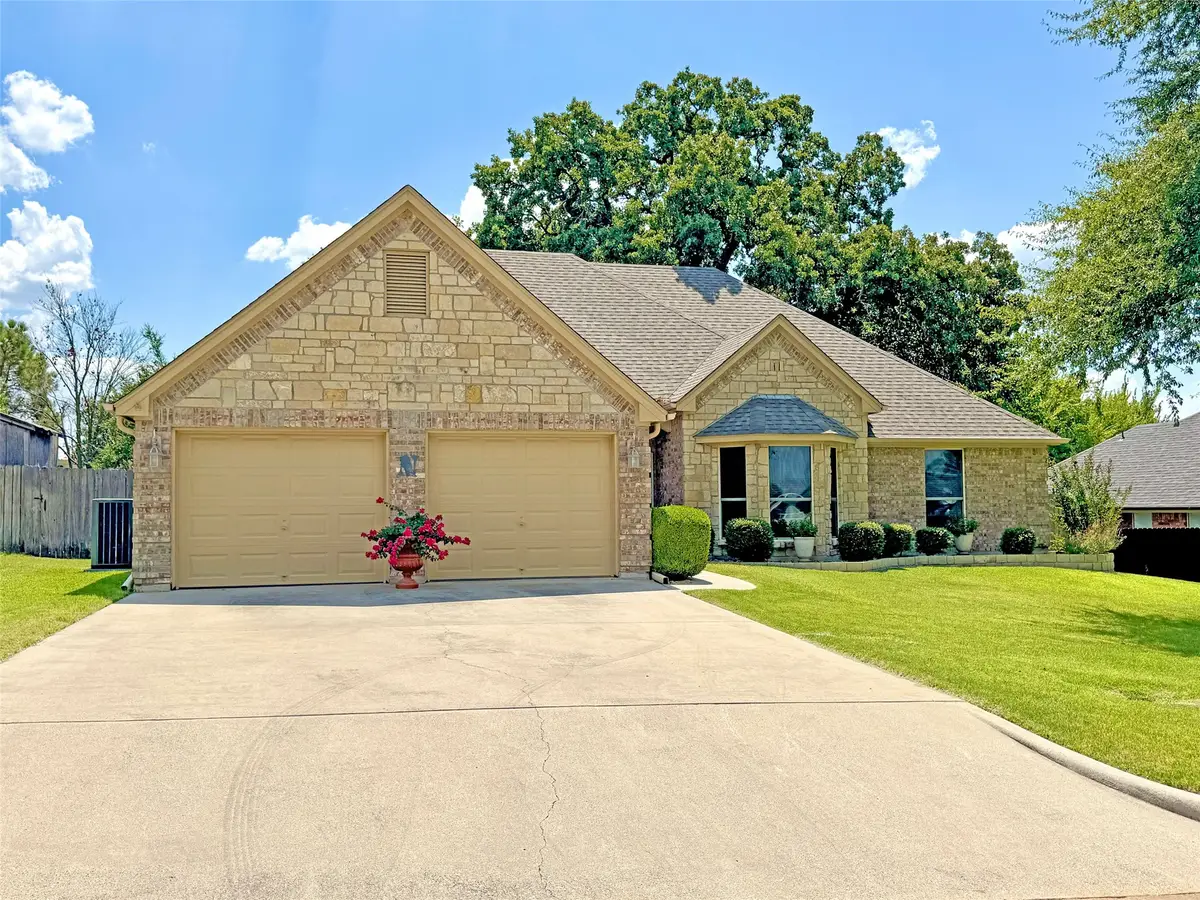 1405 Rodden Drive, Decatur, TX 76234 - Image #1