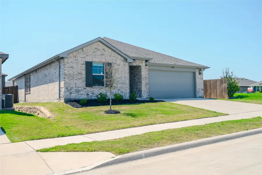 10937 Elata Drive, Fort Worth, TX 76108 - Image #2