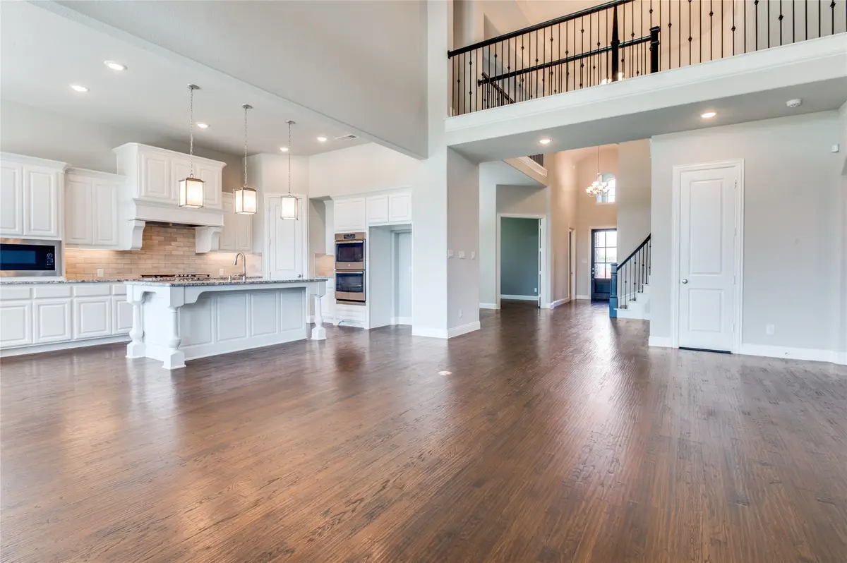 10813 Sycamore Falls Drive, Justin Roanoke, TX 76226 - Image #1