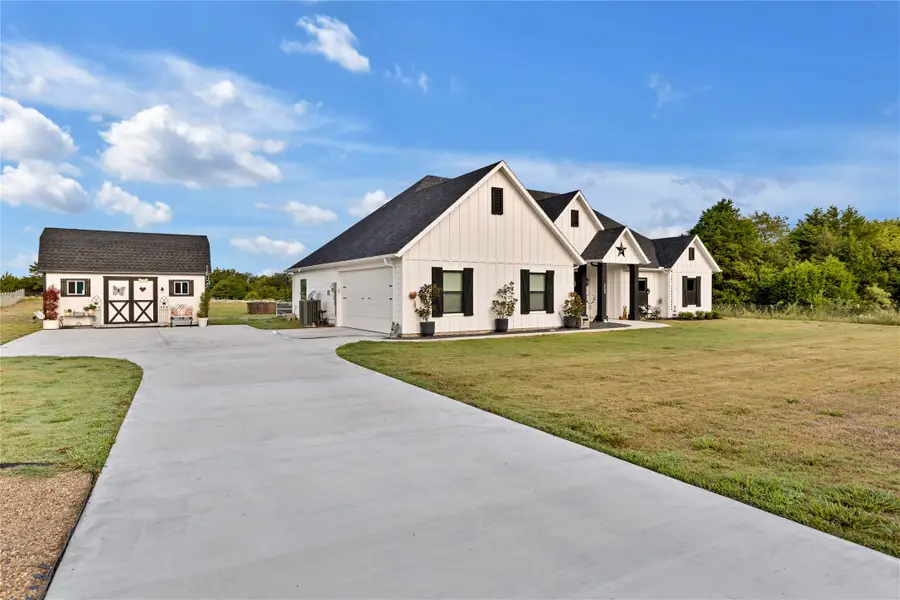 550 County Road 4109, Greenville, TX 75401 - Image #2