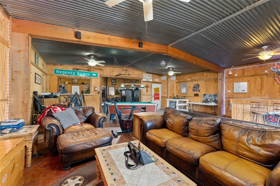 8675 County Road 225, Brownwood, TX 76801 - Image #2