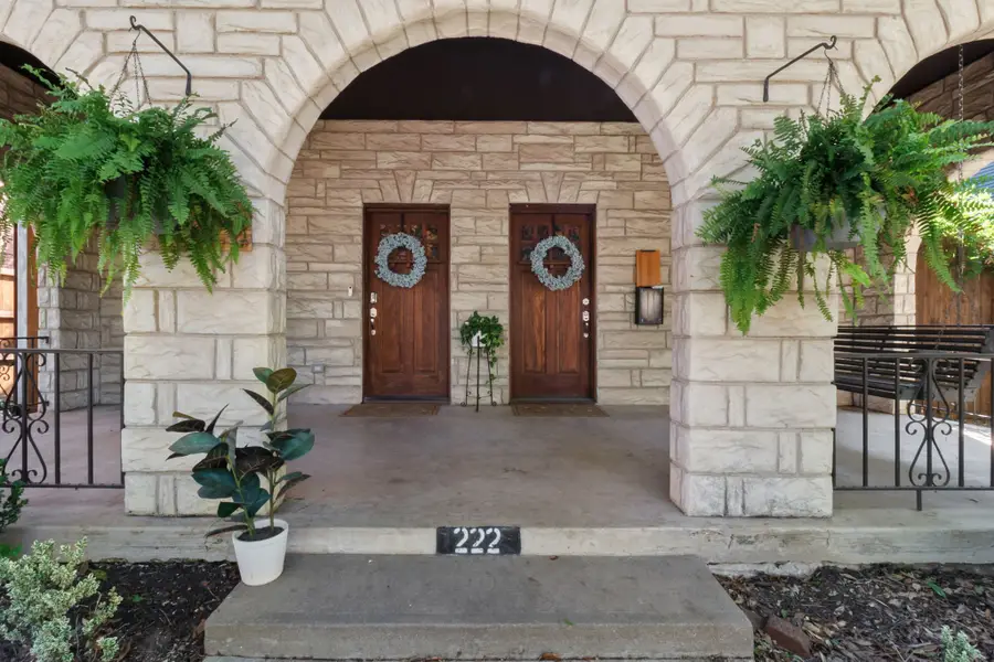 222 S Edgefield Avenue, Dallas, TX 75208 - Image #3