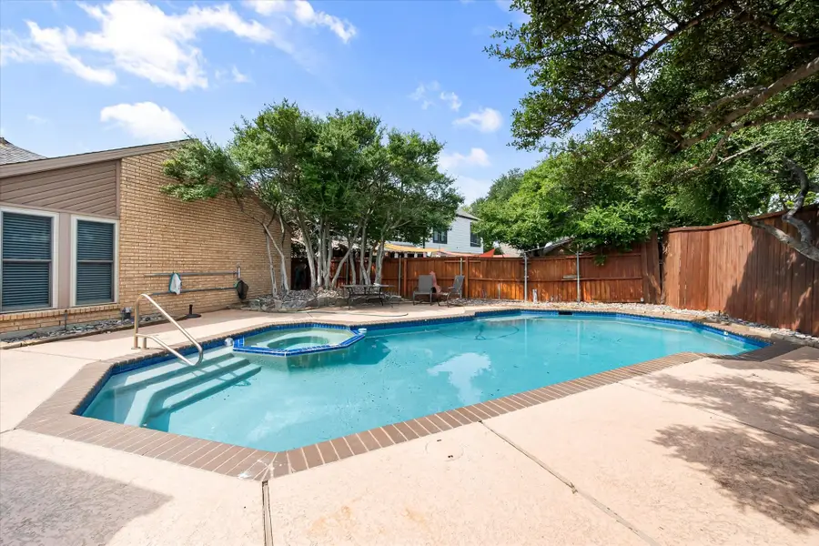 1036 Clinton Street, Carrollton, TX 75007 - Image #3