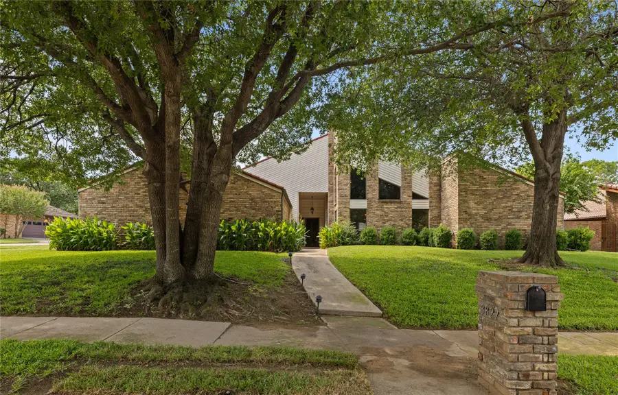 3827 Ashbury Lane, Bedford, TX 76021 - Image #2