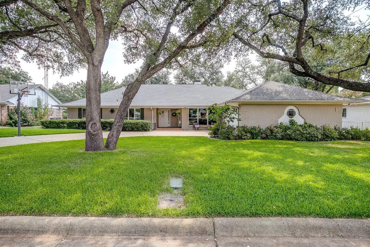 4333 Lanark Avenue, Fort Worth, TX 76109 - #1