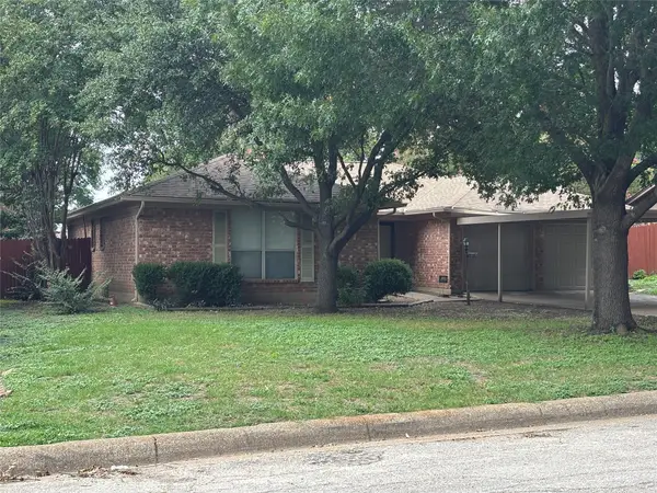 2008 Tippy Terrace, Edgecliff Village, TX 76134