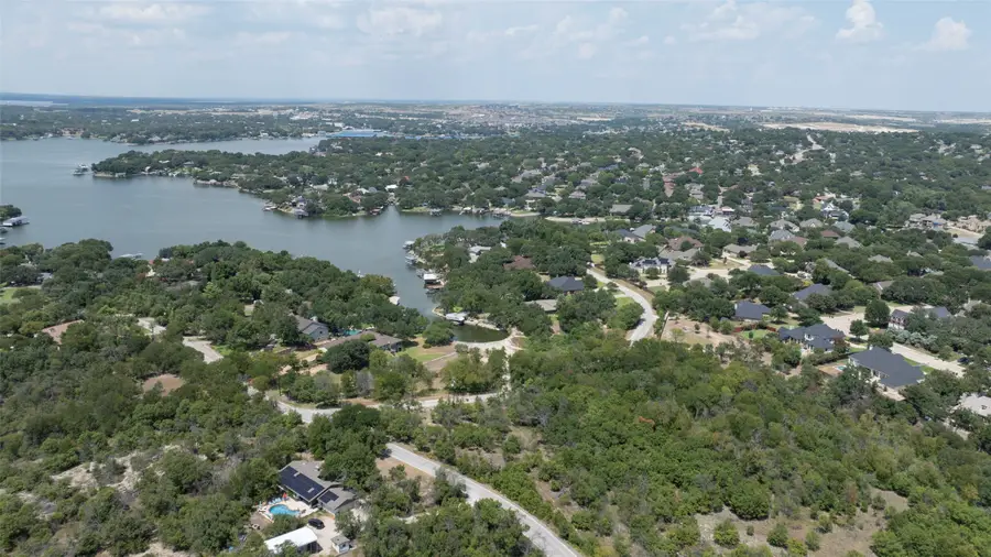 4001 Shore Front Drive, Fort Worth, TX 76135 - Image #2