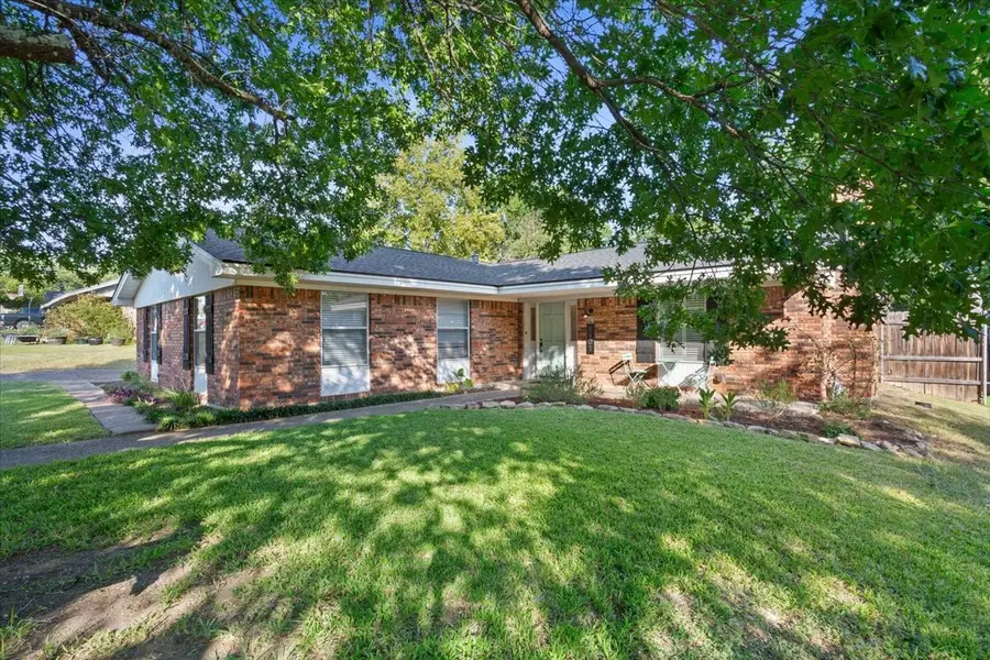 8901 Panther Drive, Woodway, TX 76712 - Image #2