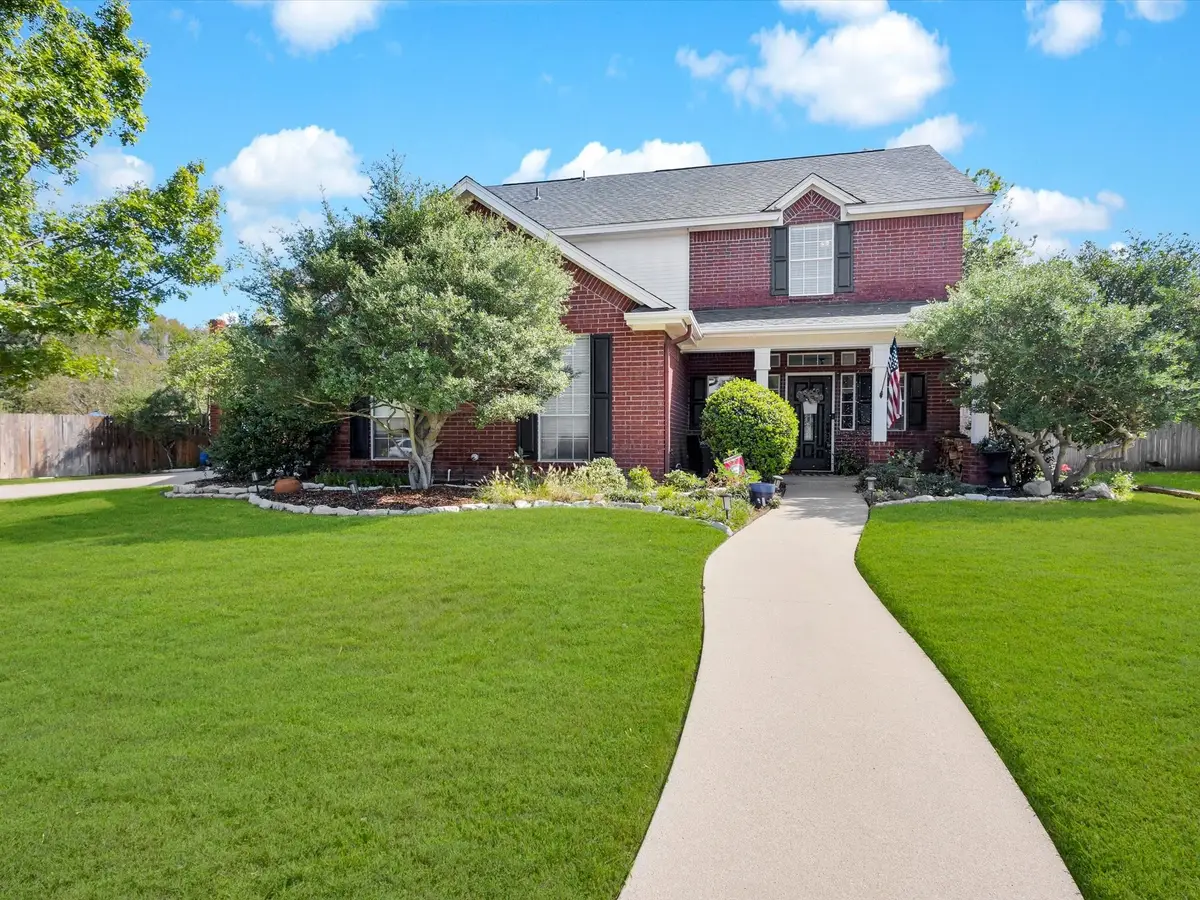 626 Briar Court, Kennedale, TX 76060 - Image #1
