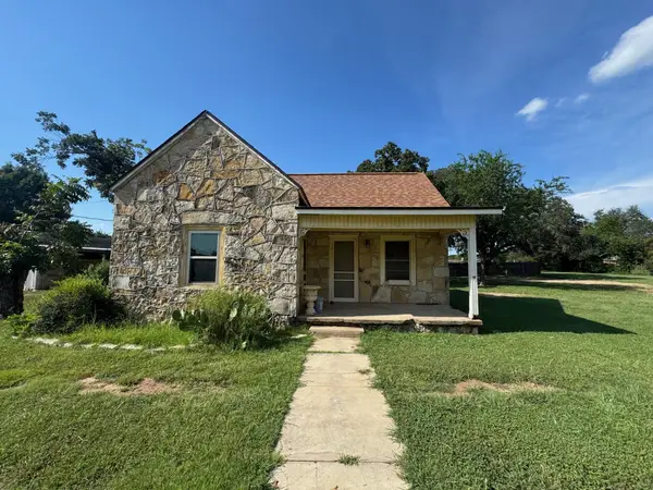 506 Ninth Street, Hico, TX 76457
