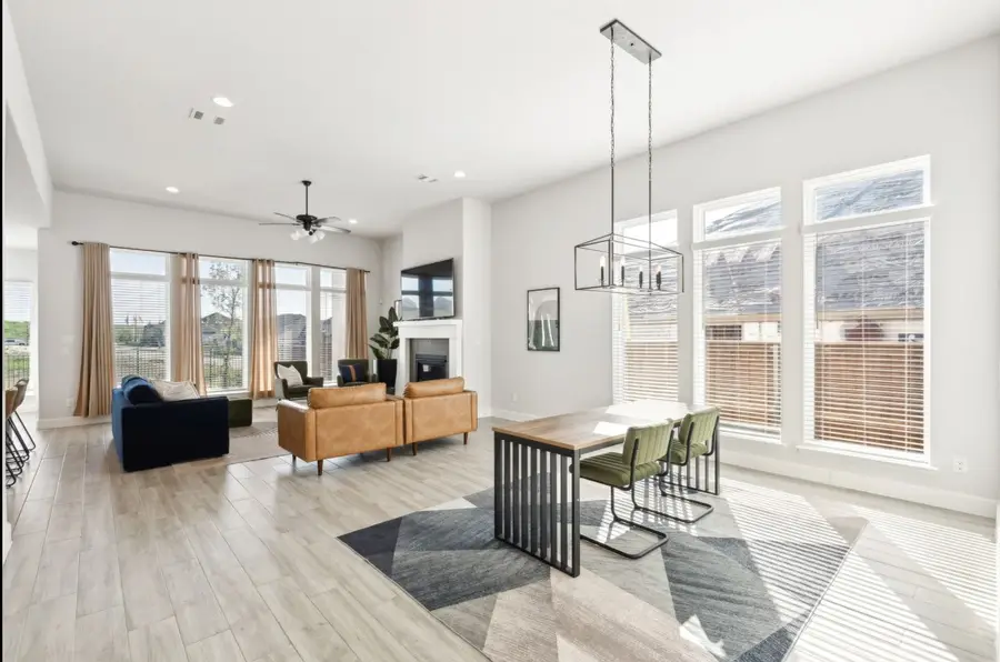 118 Longhorn Bend, Rhome, TX 76078 - Image #3