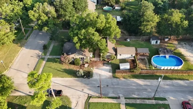 104 Dixon Street, Cleburne, TX 76033 - Image #1