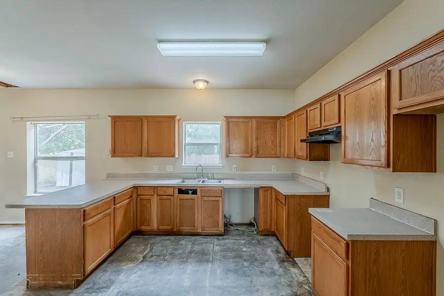 611 Joy Lane, Mansfield, TX 76063 - Image #2