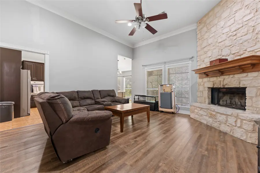 10109 Seville Court, Waco, TX 76708 - Image #3