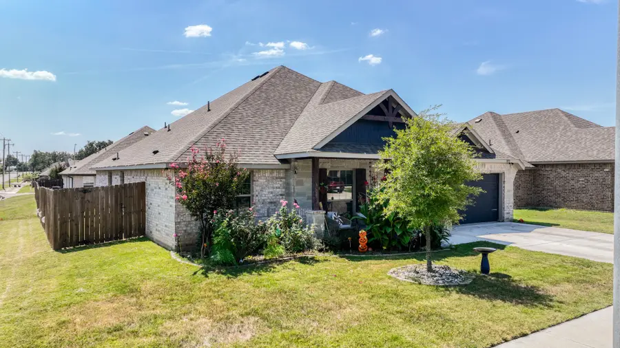 972 Sam Street, Springtown, TX 76082 - #3