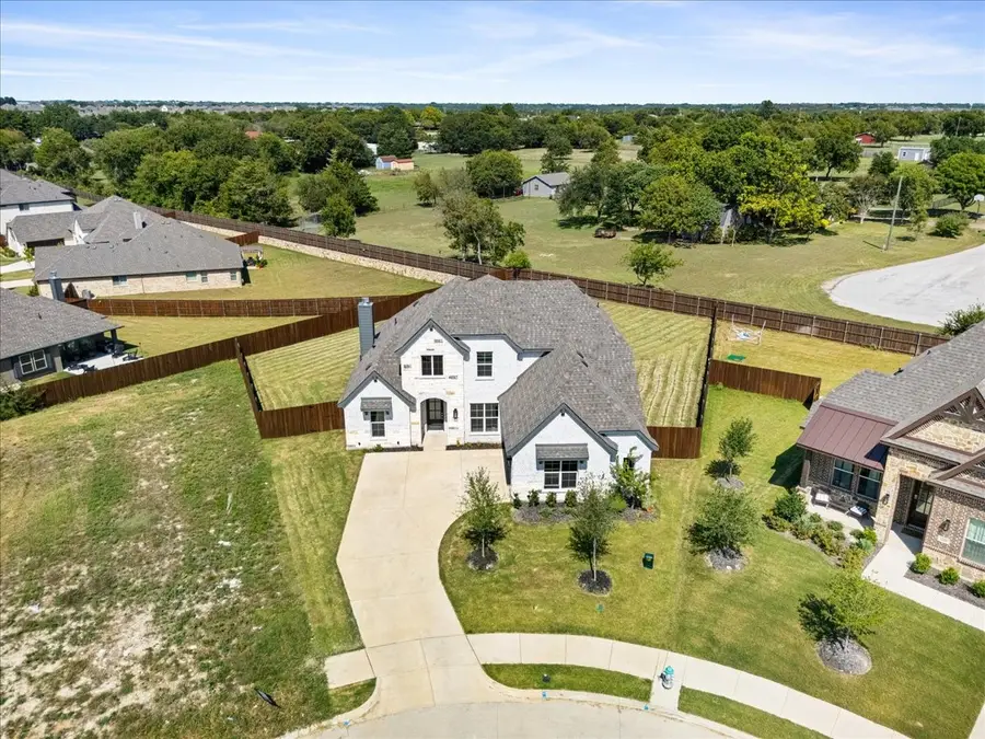 3817 Amber Road, Midlothian, TX 76065 - Image #2