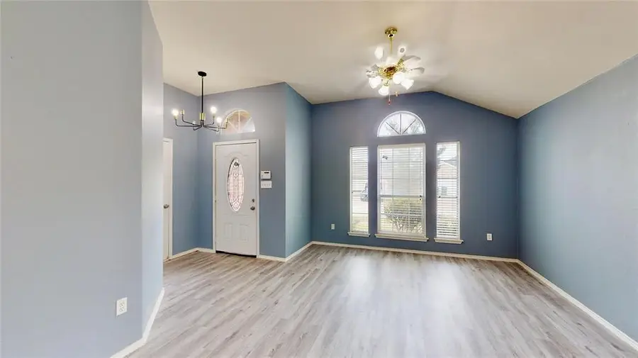 7308 Fossil Lake Drive, Arlington, TX 76002 - Image #2