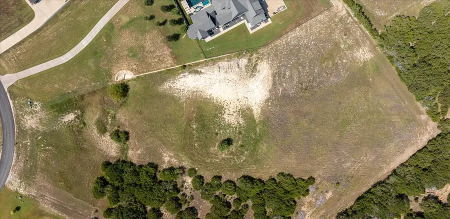 7112 Heathington Court, Granbury, TX 76049 - Image #3