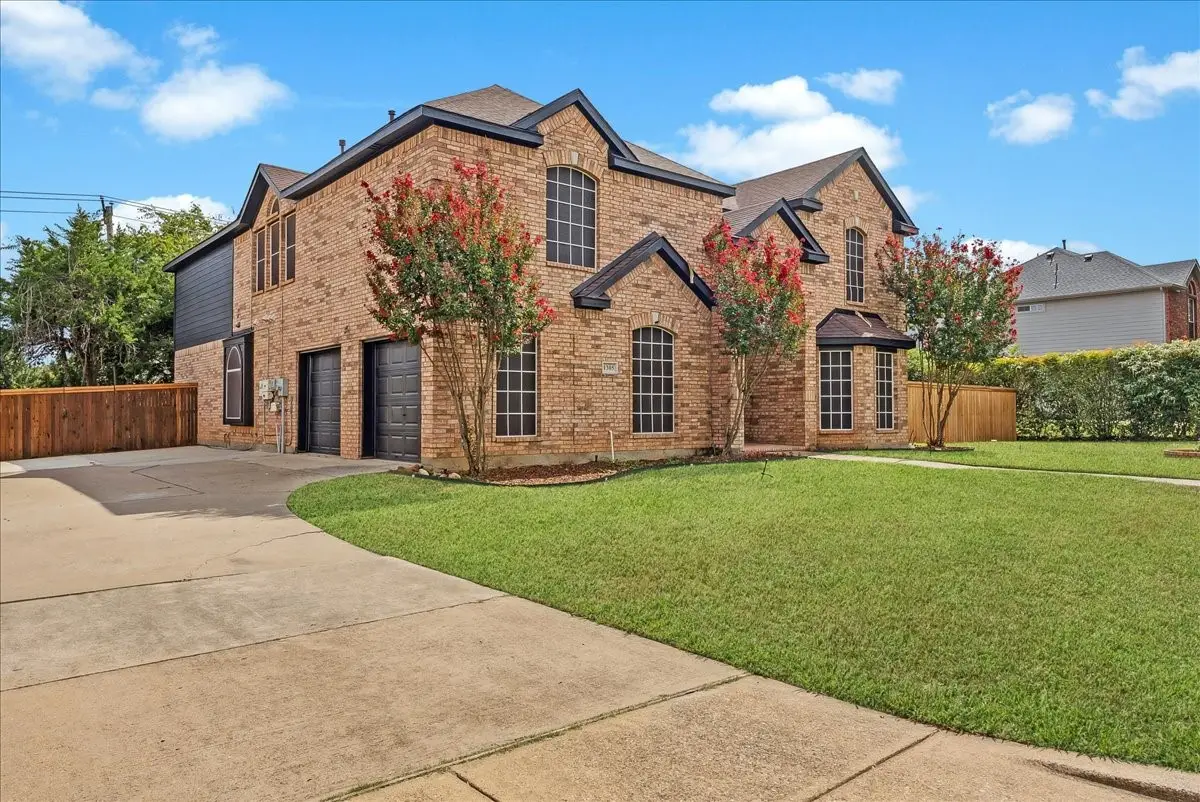 1305 Vistawood Drive, Mansfield, TX 76063 - Image #1