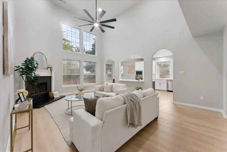 1305 Vistawood Drive, Mansfield, TX 76063 - Image #2