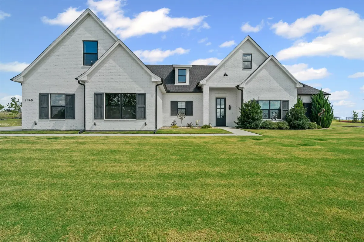 2045 Eagles Ridge Drive, Weatherford, TX 76087 - Image #1