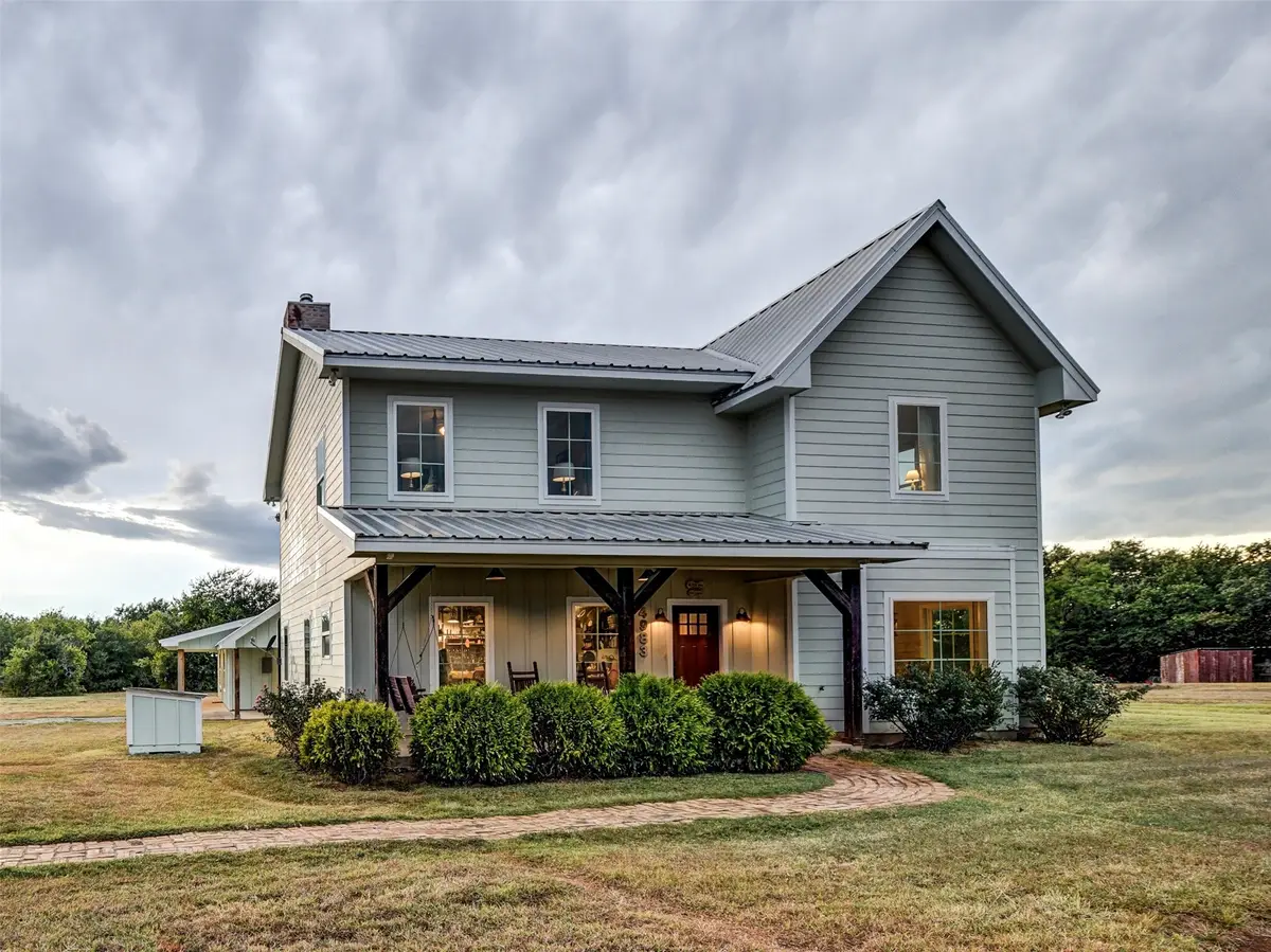 4983 Applegate Road, Bowie, TX 76230 - Image #1