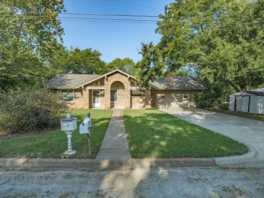 1200 Central Avenue, Bowie, TX 76230 - Image #2