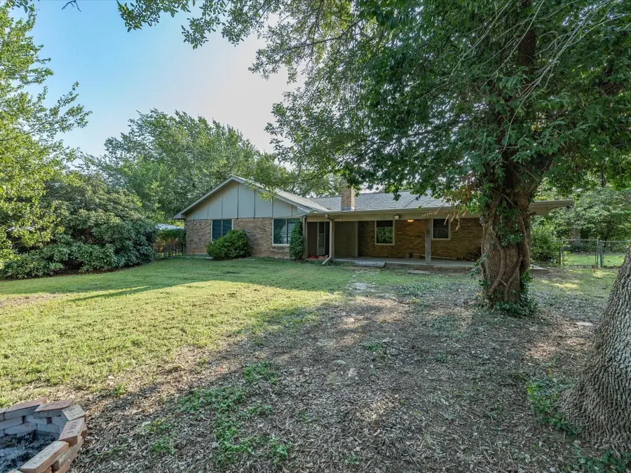 1200 Central Avenue, Bowie, TX 76230 - Image #3