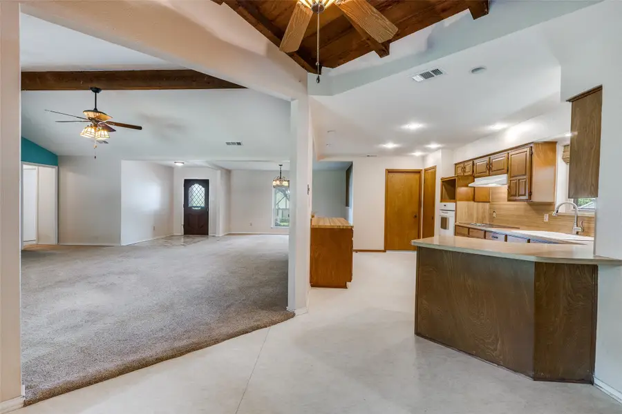 331 Swan Ridge Drive, Duncanville, TX 75137 - Image #3