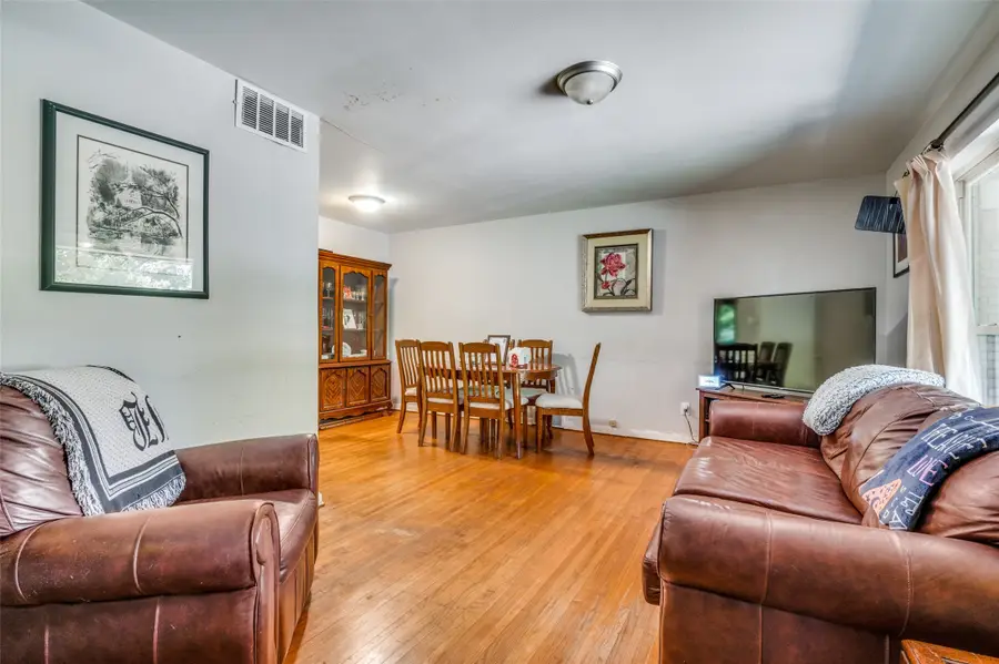 2622 Bonnywood Lane, Dallas, TX 75233 - Image #2