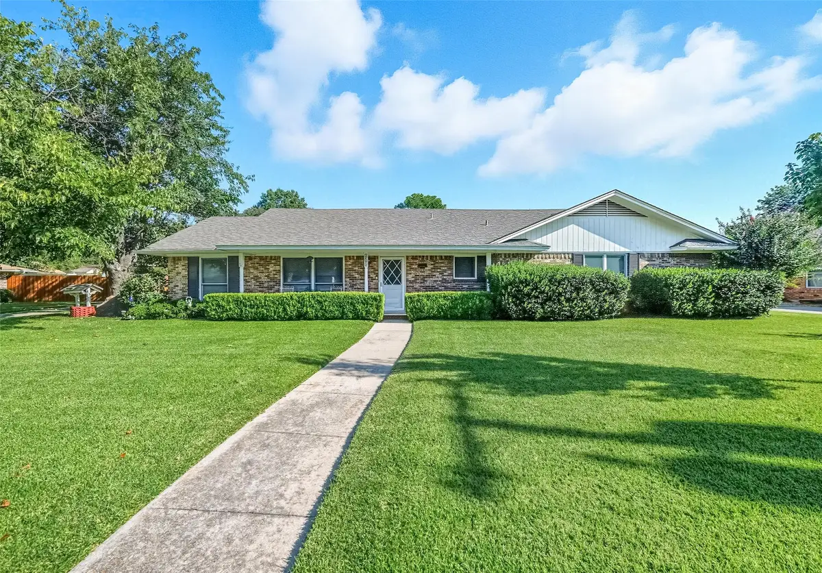 428 Mimosa Drive, Denton, TX 76201 - Image #1