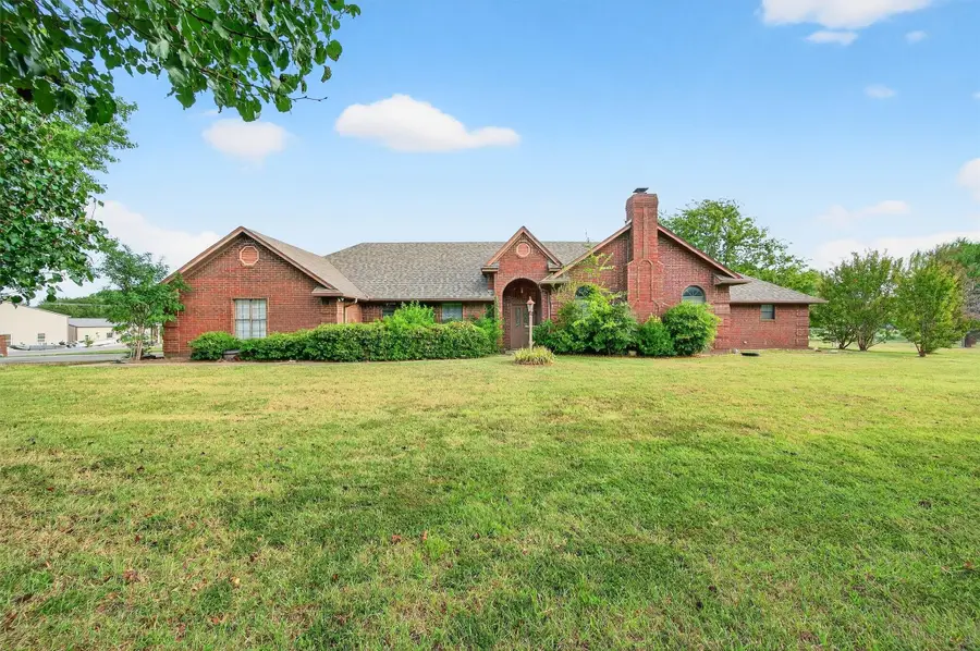443 Lakewood Road, Denison, TX 75020 - Image #3