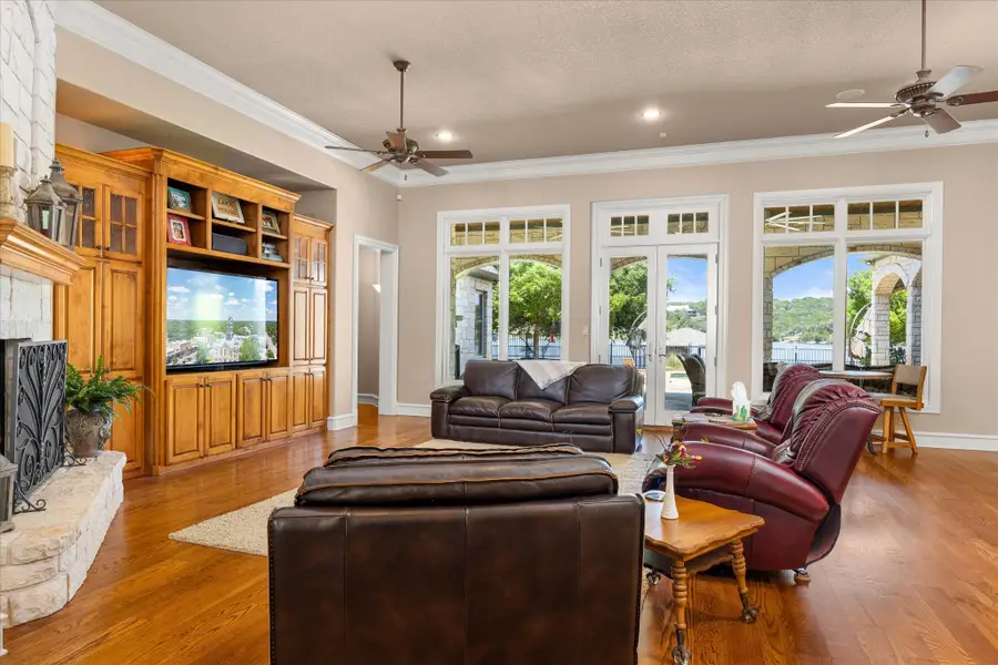 1206 E Baja Court, Granbury, TX 76048 - Image #2