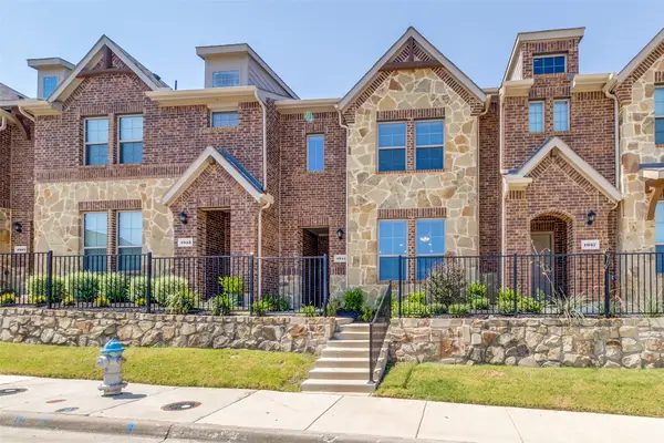 1941 Buffalo Hill Drive, Mesquite, TX 75149