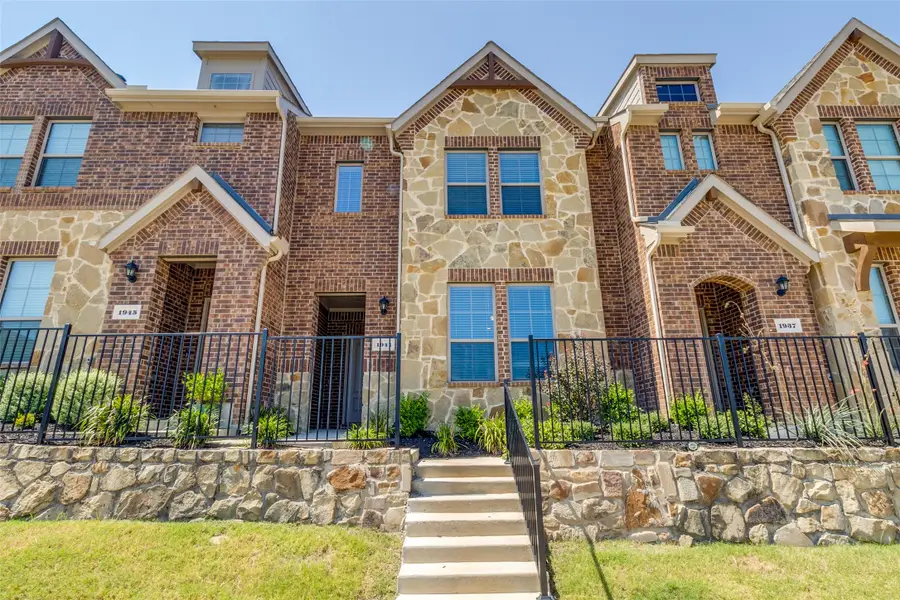 1941 Buffalo Hill Drive, Mesquite, TX 75149 - Image #2