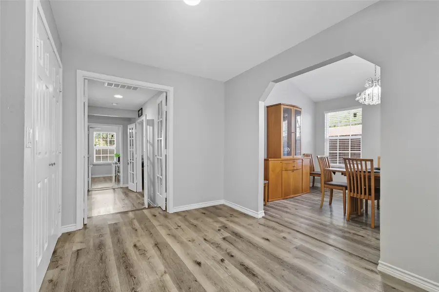 3730 Texas Drive, Dallas, TX 75211 - Image #3