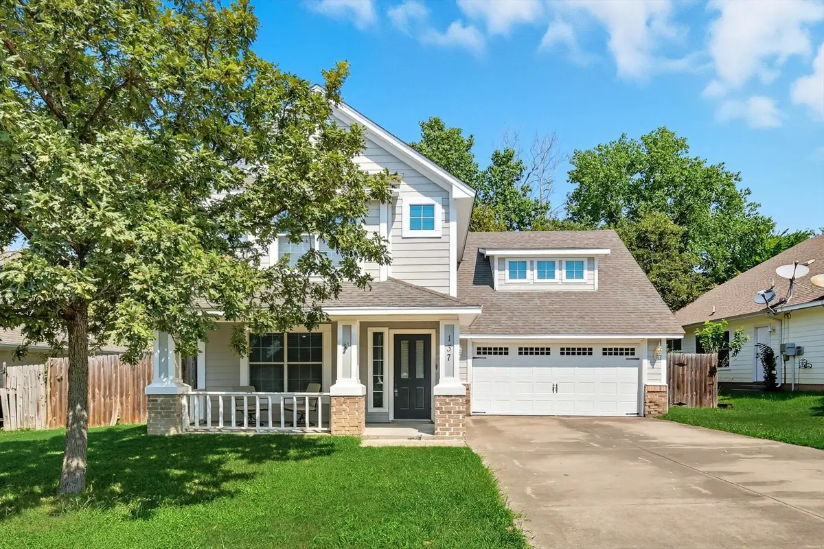 137 Parkwood Court, Azle, TX 76020 - Image #1