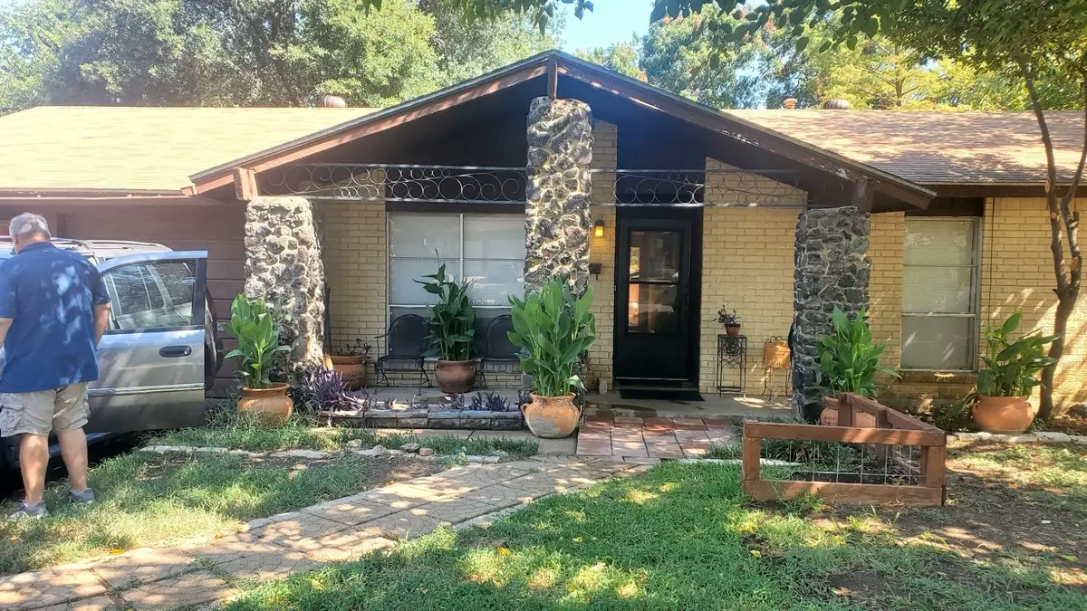 4725 Saint Lawrence Road, Fort Worth, TX 76103 - Image #1